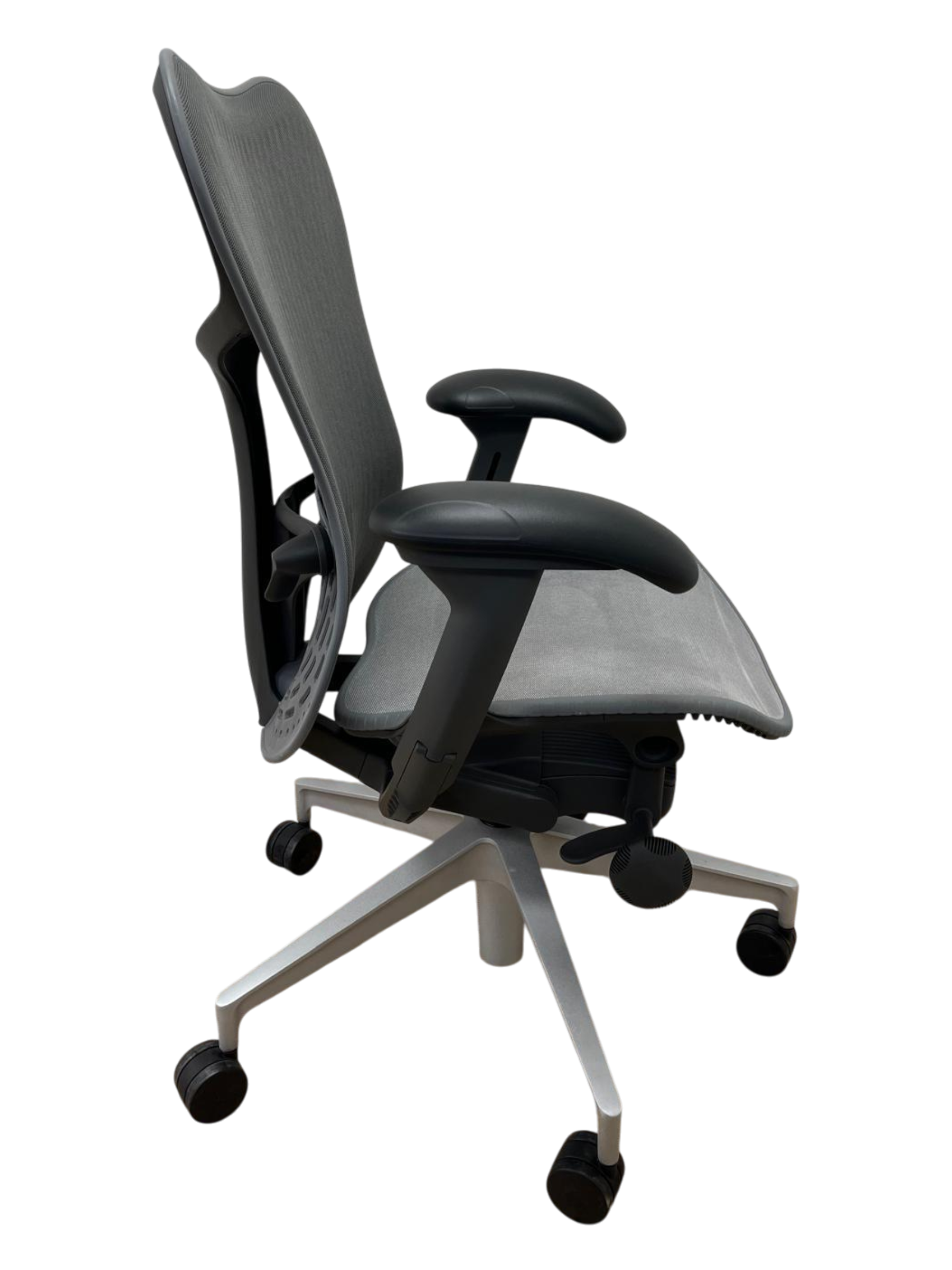 Herman Miller Mirra 2 Grey Butterfly